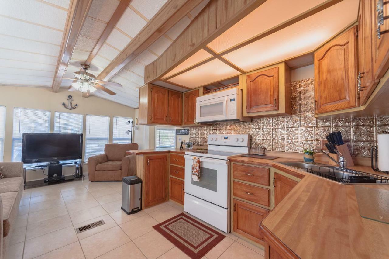 Island Beach House With No Extra Fees Jensen Beach Eksteriør bilde