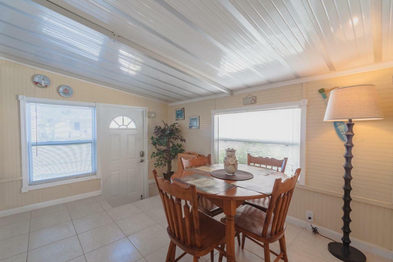 Island Beach House With No Extra Fees Jensen Beach Eksteriør bilde